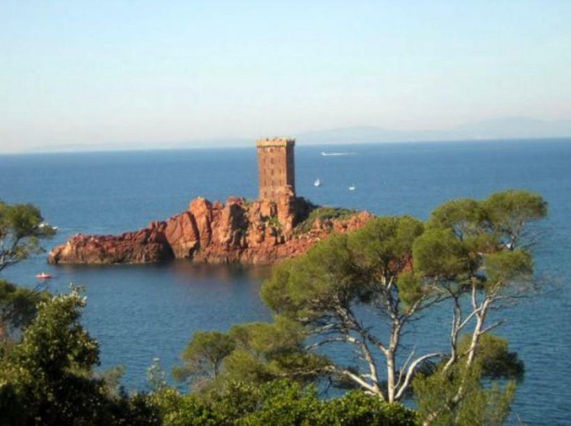 Le Petit Semaphore Saint-Raphaël Exterior foto